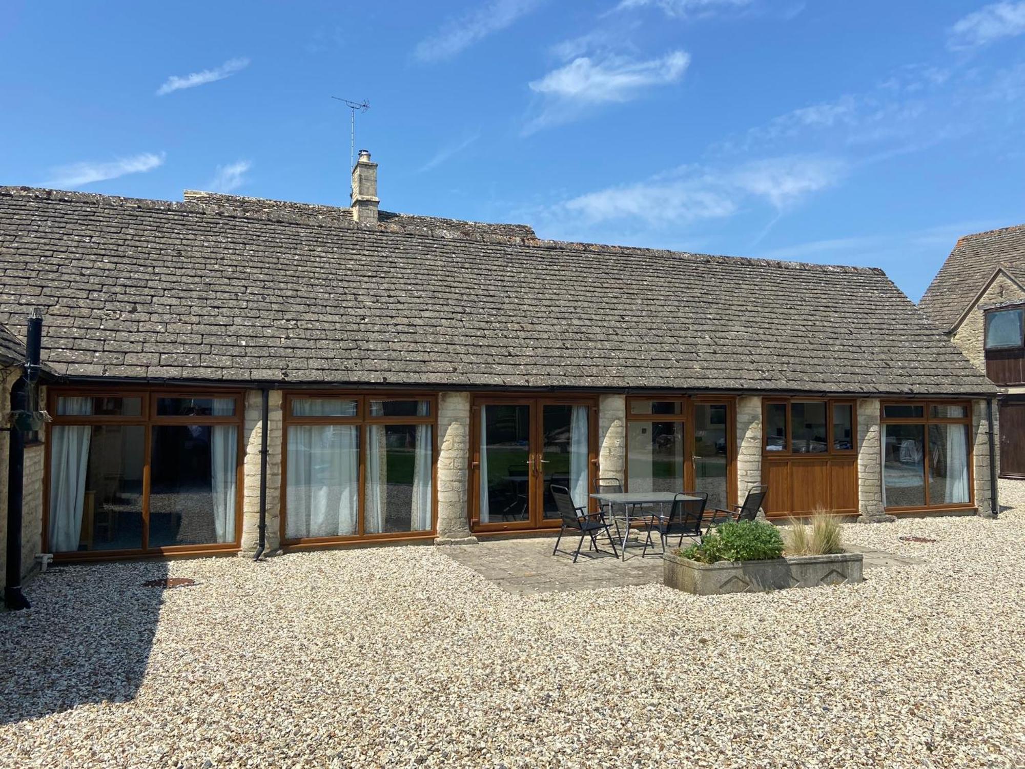 Stable Cottage, Old Mill Farm, Cotswold Water Park Holiday home Cirencester